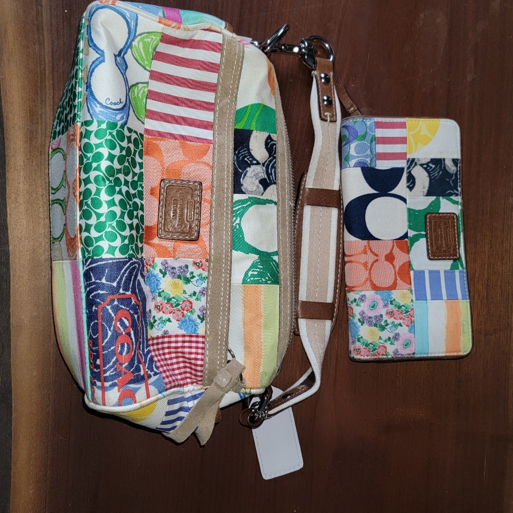 Authentic coach purse and wallet